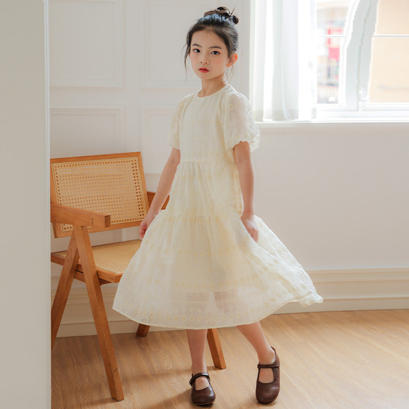 2024 New Girls Dress Summer Embroidered Hollow Puff Sleeve Cake Dress