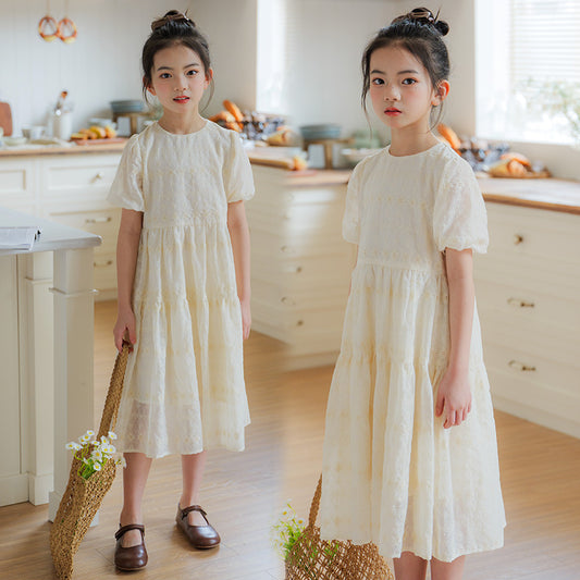 2024 New Girls Dress Summer Embroidered Hollow Puff Sleeve Cake Dress